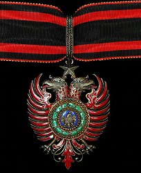 Grand Officer: Badge