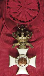 Grand Cross: Badge