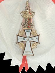 Grand Cross: Badge, Obverse