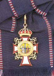 Grand Cross: Badge