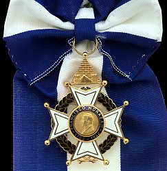 Grand Cross: Badge