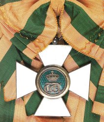 Grand Cross: Badge, Obverse