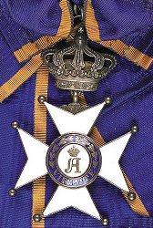 Grand Cross: Badge, Obverse