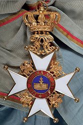 Grand Cross: Badge