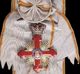 Grand Cross: Badge, Reverse