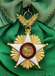 Grand Cross: Badge, Obverse