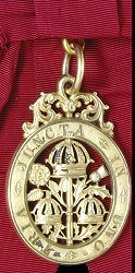 Grand Cross: Badge