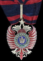 Grand Officer: Badge, Obverse