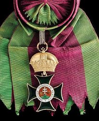 Grand Cross: Badge, Obverse