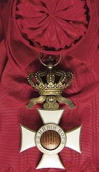 Grand Cross: Badge, Obverse