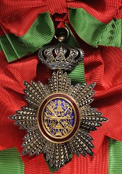 Grand Cross: Badge, Obverse