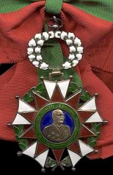 Grand Cross: Badge, Obverse