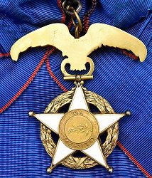 Grand Cross: Badge, Reverse