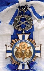 Grand Cross with Gold Star: Badge, Obverse