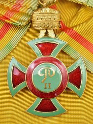 Knight Grand Cross: Badge, Reverse