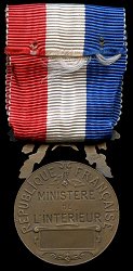 Bronze Medal, Reverse