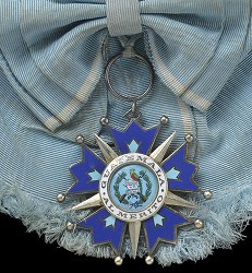 Grand Cross: Badge, Obverse