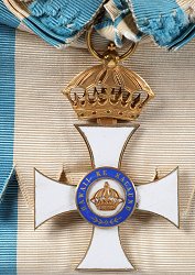 Grand Cross: Badge, Obverse