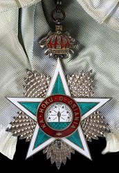 Grand Cross: Badge, Obverse
