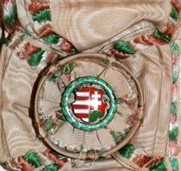 Class 1: Badge, Obverse Class 1: Badge, Obverse
