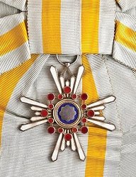 Class 1: Badge, Obverse Class 1: Badge, Obverse