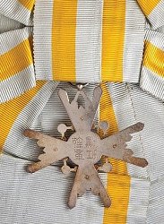 Class 1: Badge, Reverse