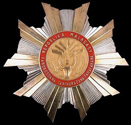 Grand Cross Class 2: Star, Obverse