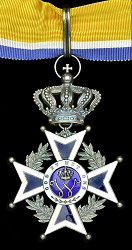 Grand Officer: Badge, Reverse