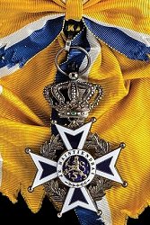 Grand Cross: Badge, Obverse