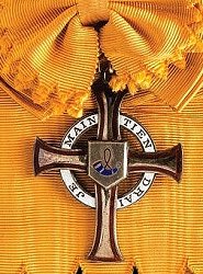 Grand Cross: Badge, Obverse