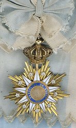 Grand Cross: Badge, Obverse