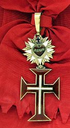 Grand Cross: Badge, Obverse