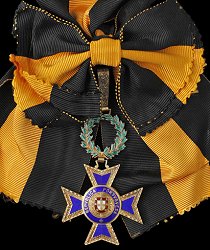 Grand Cross: Badge, Reverse