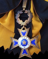 Grand Cross: Badge, Obverse