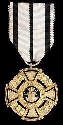 Class 1 Cross of Merit, Obverse