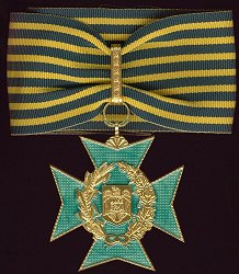 Grand Officer: Badge, Obverse