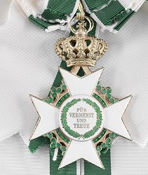 Grand Cross: Badge, Reverse