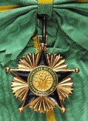 Grand Cross: Badge, Obverse