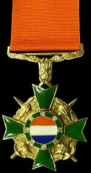 Honoris Crux Diamond, Obverse