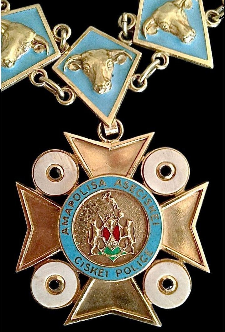 Chain, Obverse