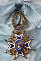 Grand Cross: Badge, Obverse