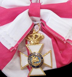 Grand Cross: Badge, Obverse