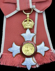 Grand Cross: Badge, Obverse Grand Cross: Badge, Obverse