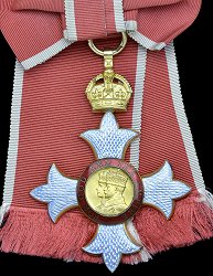 Grand Cross: Badge, Obverse