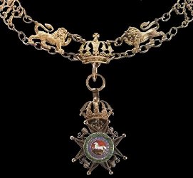 Grand Cross: Collar