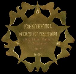 Presidential Medal of Freedom with Distinction: Star, Reverse